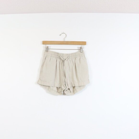*Old Navy Beige Linen Blend Shorts - Picture 1 of 5
